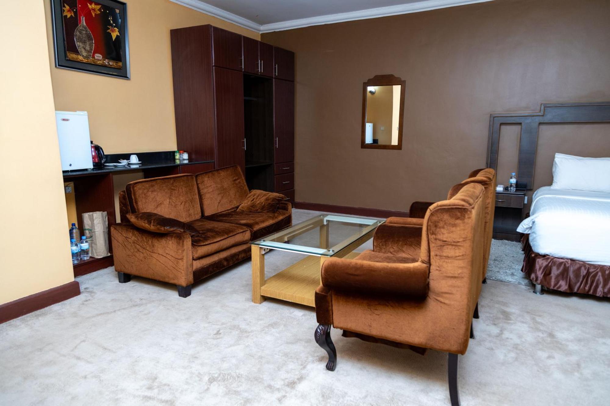 The Country Inn By Smart Haven Kigali Exterior foto